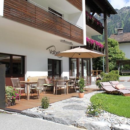 Valbella Bed & Breakfast Partenen Exterior foto