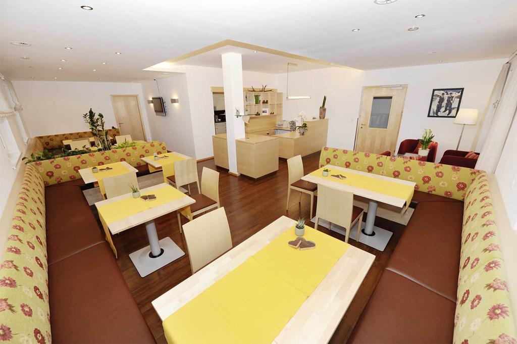 Valbella Bed & Breakfast Partenen Exterior foto