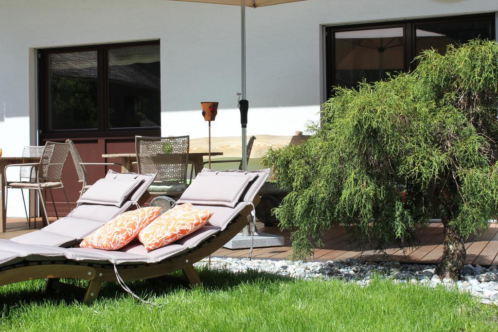 Valbella Bed & Breakfast Partenen Exterior foto